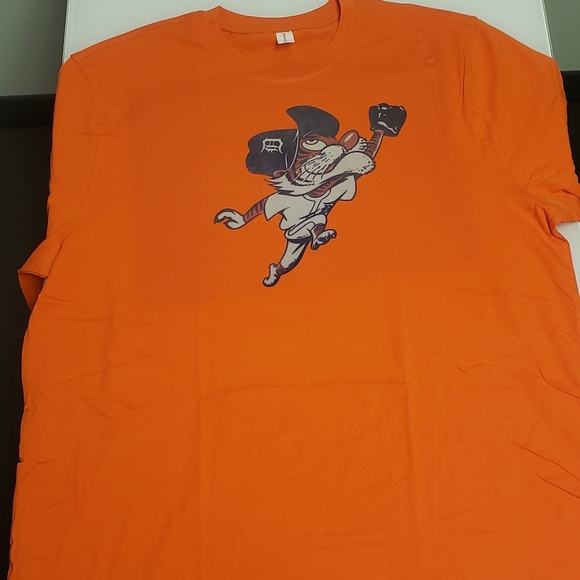 Detroit Tigers 🐯 shits and hoodies - Picture 2 of 5